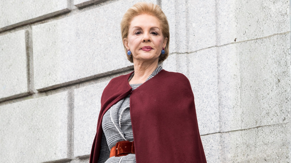 Carolina Herrera faz um método especial de treino de caminhada com 1 minuto intenso e o restante mais leve