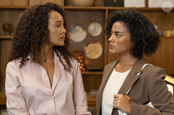 Maria de Fátima (Bella Campos) é desprezada pela mãe, Raquel (Tais Araujo) no capítulo da novela 'Vale Tudo' de 28 de agosto de 2025, quinta-feira