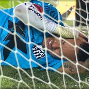Neymar foi expulso de campo na partida do Santos contra o Botafogo neste domingo, 1 de junho de 2025