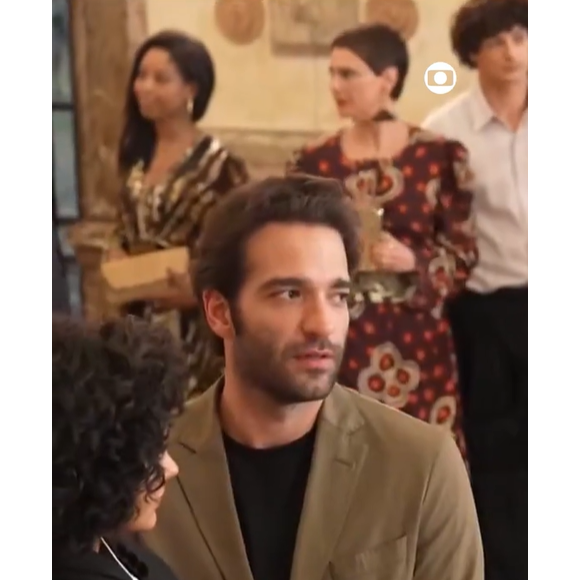 A personagem passará a acompanhá-lo durante o tratamento, marcando uma virada no núcleo.