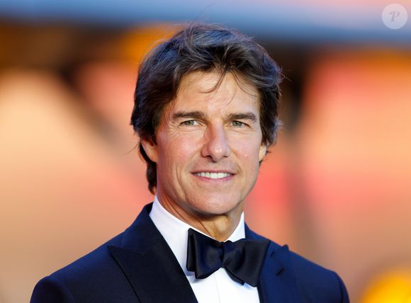 Tom Cruise também combina suas gravações com esportes dinâmicos, como caiaque, esgrima e muita corrida