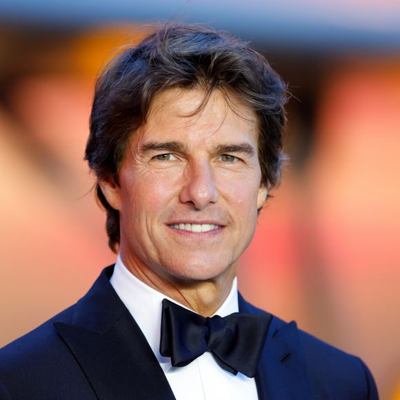 Tom Cruise também combina suas gravações com esportes dinâmicos, como caiaque, esgrima e muita corrida