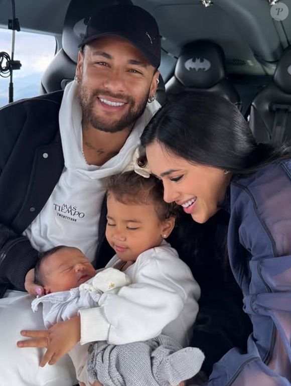 Mavie sempre impressionou pela semelhança com Neymar