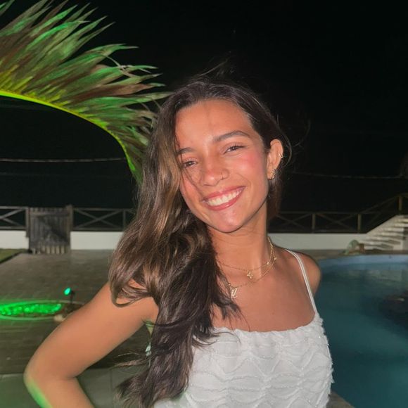 Já de acordo com o Rayssa Leal ganha cerca de R$ 10 milhões a R$ 15 milhões todos os anos