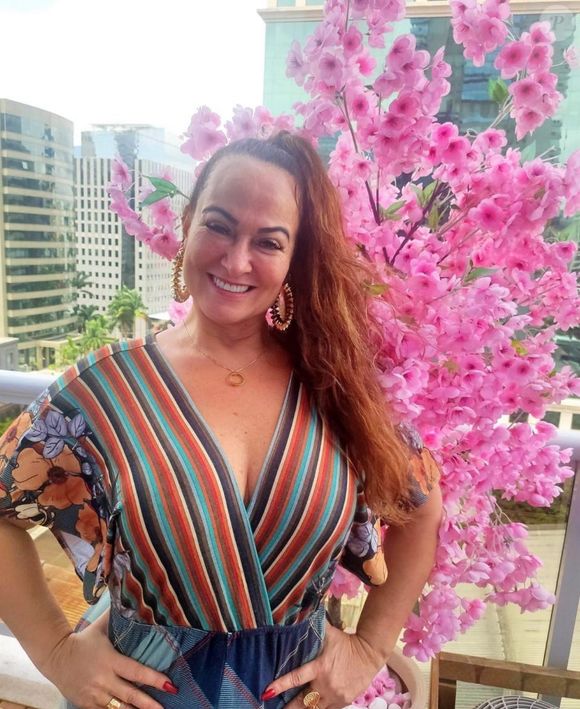 Um dos itens mais clássicos do visual de Nadine Gonçalves é o seu cílios extendido