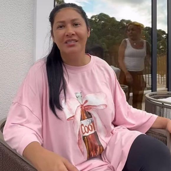 Simaria apareceu em um vídeo postado por Carlinhos Maia e despertou preocupação nos fãs pelo rosto inchado