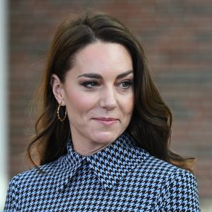 Qual perfume Kate Middleton usa? Esposa do príncipe William costuma aplicar o perfume Orange Blossom, da marca importada Jo Malone.