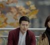 Em 'Ventos de Inverno', Oh Soo, interpretado por Jo In-sung, é um homem que ganha dinheiro aplicando golpes