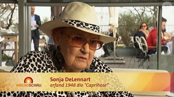 Criada pela estilista alemã Sonja de Lennart em 1948, a calça capri nasceu para valorizar a silhueta feminina e, décadas depois, segue como um dos maiores clássicos da moda