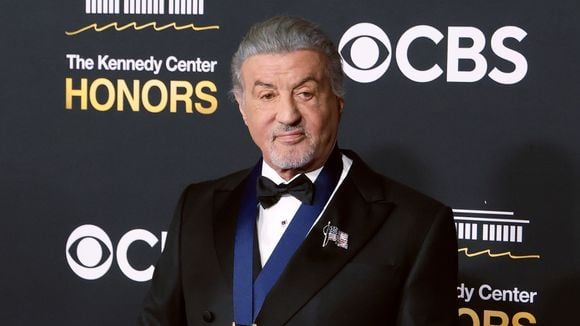 'Eu o odiava'. Há 41 anos, Sylvester Stallone sentia muita inveja desse astro de filmes de ação, antes de fazer seis filmes com ele