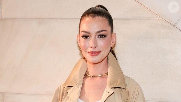 Anne Hathaway fez facelift? Aparência da atriz de 'O Diário da Princesa' em evento gera especulações e cirurgião opina