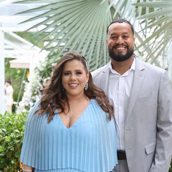 Tati Machado e o marido no casamento de Lexa e Ricardo Vianna