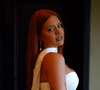 Viih Tube se casou no civil com Eliezer nesta sexta-feira (14), em Porto Feliz, usando um vestido de noiva de cetim criado sob medida pela estilista Silvana Schatt
