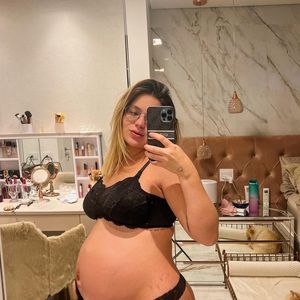 Corpo de Viih Tube mudou bastante nos últimos meses de gravidez