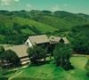 2 milhões de m², suíte com jardim privativo de até 900m², diária de mais de R$ 8 mil, restaurante com vista 180º para montanhas e mais: o hotel de luxo na Serra da Mantiqueira cercado de verde e um verdadeiro refúgio que abrigou almoço organizado por Daniel Vorcaro a Alexandre de Moraes