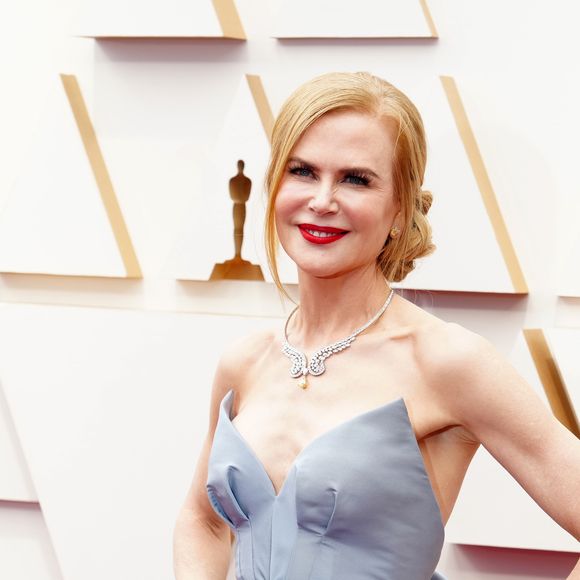 2022: no Oscar, Nicole Kidman esbanjou beleza e boa forma em um vestido elegante