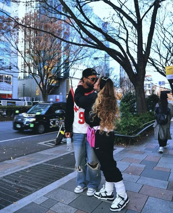 Casal mora junto em Belo Horizonte desde julho e levanta suspeitas de casamento