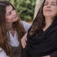 Emília morreu? Resumo da novela 'Além do Tempo' (11 a 16/05) traz felicidade de Vitória com morte de inimiga e segredo terrível da vilã vem à tona com Lívia