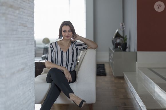 Cátia Fonseca expôs uma versão completamente diferente para sua saída da Record apenas em 2022