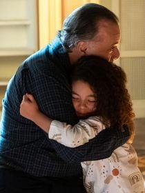 Bomba em 'Dona de Mim'! Personagem misterioso volta do mundo dos mortos e entra na guerra pela guarda de Sofia