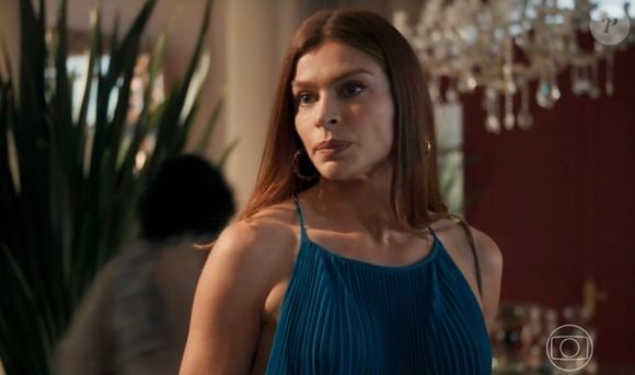 Grazi Massafera interpreta a vilã Arminda em 'Três Graças' e deixou o público curioso com seu visual