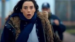 Destino triste de Zeynep em 'Mãe' aterroriza Melek e clima de despedida domina a novela: 'Sempre estarei com você'