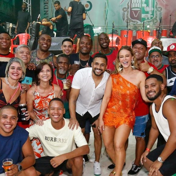 Paolla Oliveira pela 7ª vez será rainha de bateria da Grande Rio no carnaval
