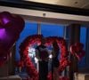 Richarlison pediu Amanda Araújo em casamento no Shangri-La The Shard, em Londres. O casal compartilhou registros da ocasião nas redes sociais após a influenciadora dizer 'Eu disse sim'