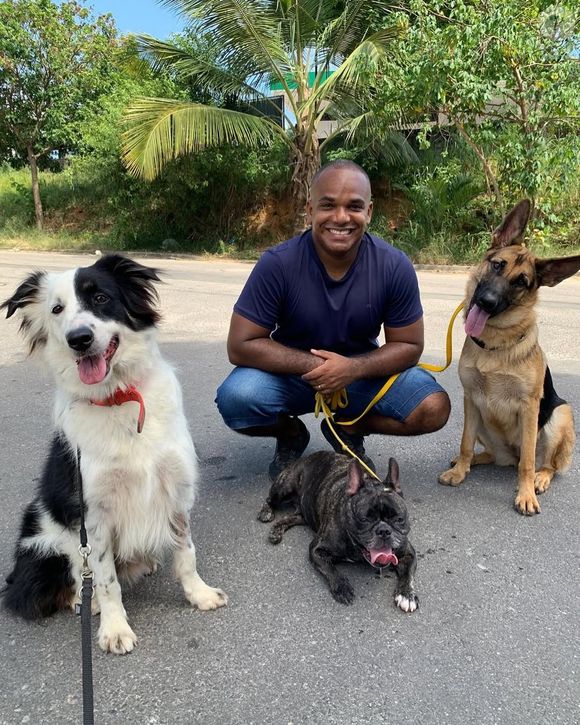 Guilherme Bernard, o José Alceu de 'Terra Nostra', tornou-se adestrador de cães após desistir de carreira na TV