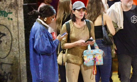 Maisa festeja 23 anos em rooftop no Rio com João Guilherme, L7 e elenco de 'Garota do Momento'. Fotos!