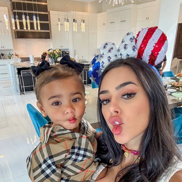 Primeira filha de Bruna Biancardi, Mavie, tem 1 ano e 7 meses
