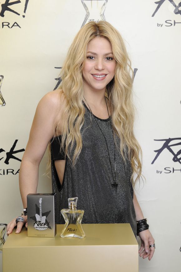 O cabelo loiro de Shakira a acompanhou por pelo menos duas décadas