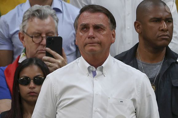 Bolsonaro fica de fora: Trump não menciona ex-presidente e elogia Lula em discurso