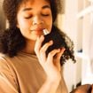 Amo perfumes com baunilha: as 3 melhores fragrâncias elegantes de O Boticário com a nota para te deixar doce e com 'cheiro de rica'