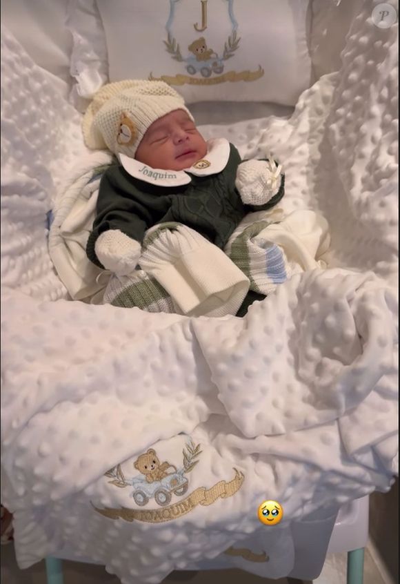 Ary Mirelle deu à luz o pequeno Joaquim, seu segundo filho com João Gomes