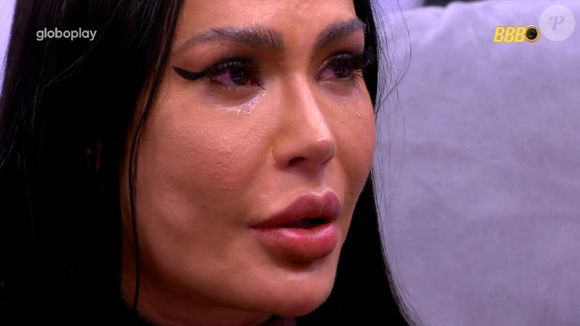 'BBB 25': Gracyanne Barbosa chora e dispara: 'Desculpa, Gi'