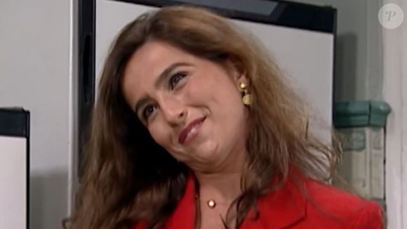 No final de 'História de Amor', Mariana (Monique Curi) pede perdão à Neusa ( Monica Carvalho)