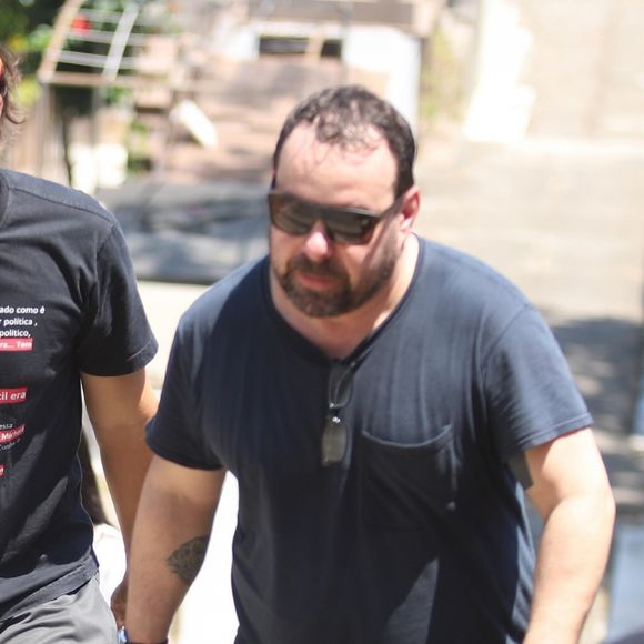 Nas redes sociais, Jonas Torres lembrou momento carinhoso de Caio Junqueira com a sobrinha