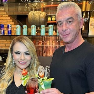 Alexandre Correa e Flavinha Cheirosa: as mensagens são de dezembro do ano passado, época que o relacionamento teve início. Há conversas de cunho sexual