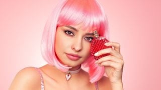 Amo La Vie Est Belle e te garanto: estes 4 perfumes cor-de-rosa são mais baratos e com tanto cheiro de rica quanto a fragrância
