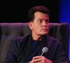 Charlie Sheen em ‘Dois Homens e Meio’: documentário da Netflix mostra o auge e a queda do ator