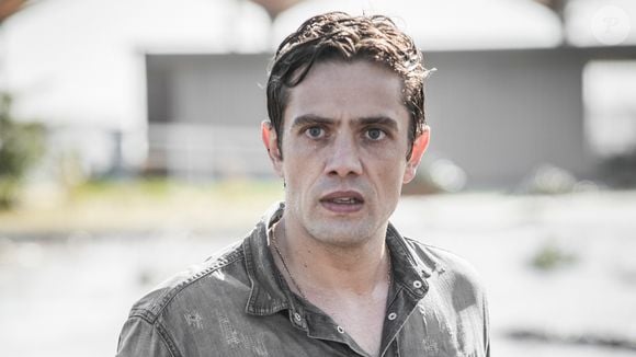 Internautas se espantaram com a aparência de Rafael Cardoso na entrevista ao 'Domingo Espetacular', da Record