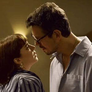 Solange (Alice Wegmann) confessa a Renato (João Vicente de Castro) que está grávida em episódio de quarta-feira (13) em 'Vale Tudo'