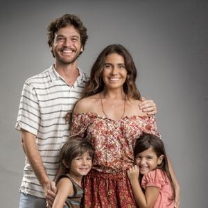 Par romântico de Segundo Sol, Emílio Dantas e Giovanna Antonelli estrelaram novela criticada pela ausência de atores negros
