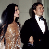 Morre o lendário estilista Bob Mackie aos 87 anos: qual era a fortuna estimada do norte-americano, ícone da moda mundial?