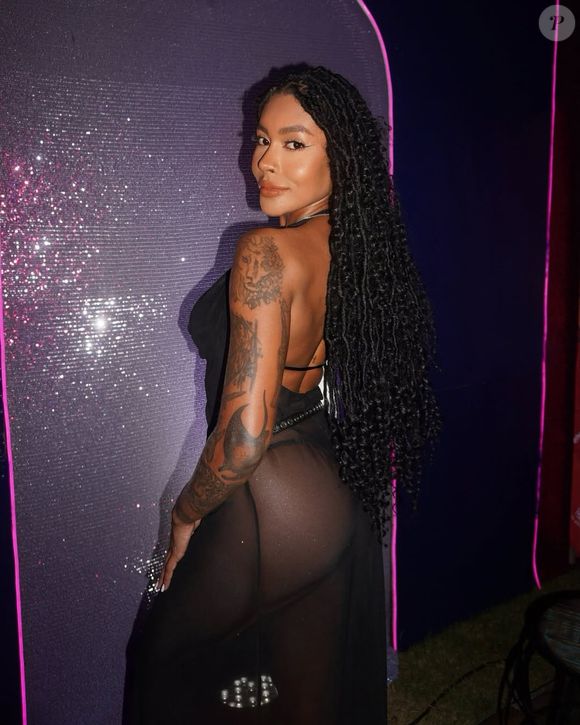 Irmã de Gracyanne Barbosa, Giovanna é médica veterinária e influenciadora digital