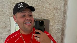 Quem é Maumau, influenciador preso por posse de arma em operação contra 'Jogo do Tigrinho' que também investiga Bia Miranda?