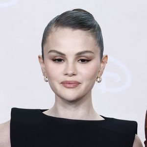 Selena Gomez recebeu rim da amiga Francia Raísa em 2017 após complicações do lúpus