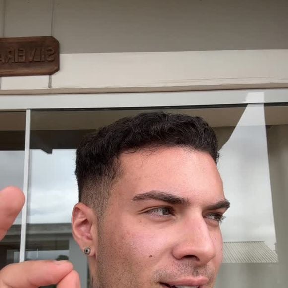 Ator pornô Rafa Marttinz declarou: ‘Gostaria de dizer que não tive nenhuma culpa nos últimos acontecimentos envolvendo o pai da Andressa Urach’