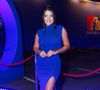 Fernanda Bande, do 'BBB 24', apostou em um vestido azul com fenda